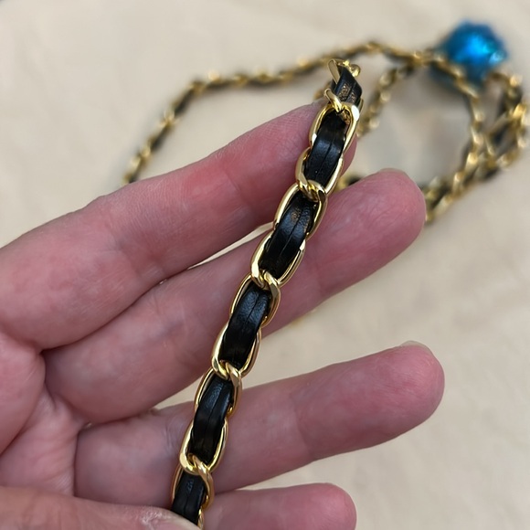 🎁💕Brand New Unbranded, Faux Leather Gold Hardware Wallet Strap 120 Cm long. - Picture 3 of 4